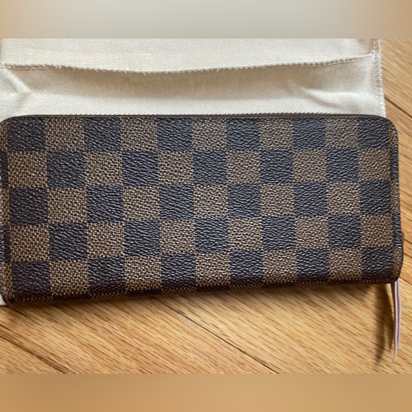 Louis Vuitton Clemence Wallet - Picture 5 of 14